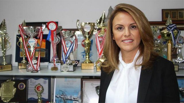 İzmirli Akdurak yeniden Yelken Federasyonu başkanlığına seçildi
