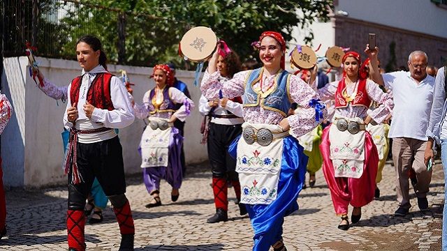 Teferic Şenlikleri büyük ilgi görüyor