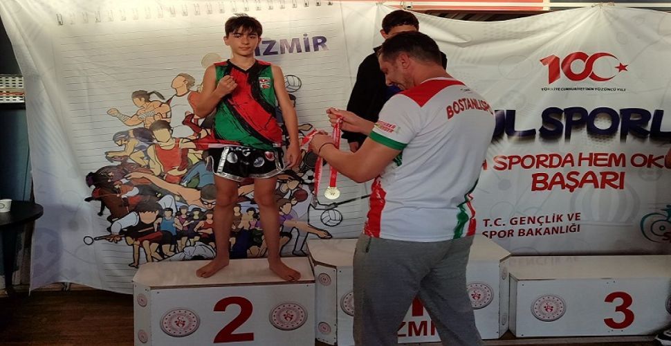 Bostanlıspor MuayThai de yine kürsüde...