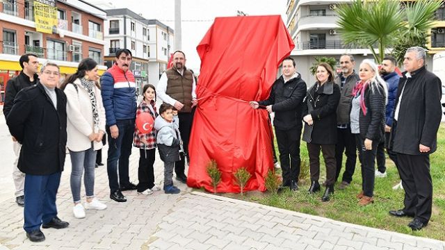 Başkan Gümrükçü Balatçık'ta Parkı Açtı Öğrenci Yurdunun Müjdesini Verdi