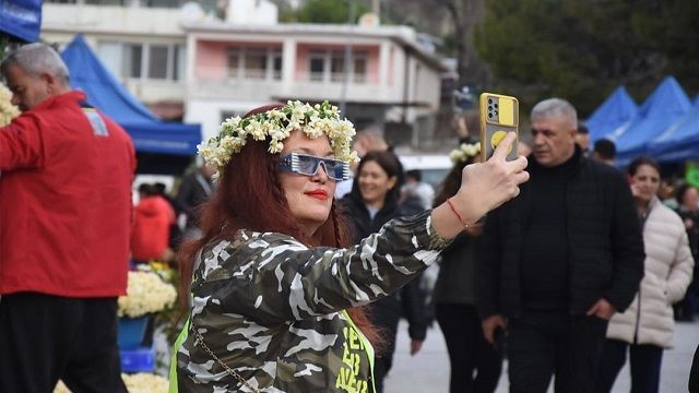 Karaburun’da Nergis Festivali izdihamı