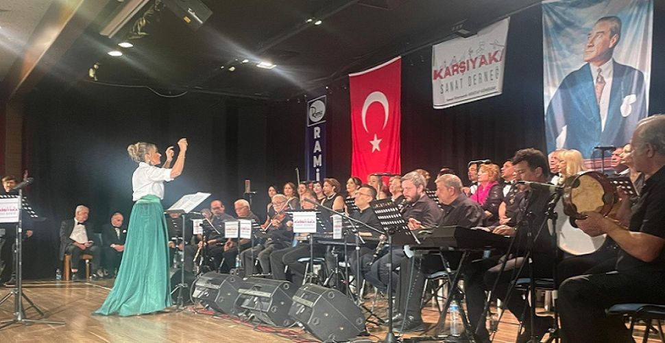 Karşıyaka Sanat Derneği 19 Mayıs’ı muhteşem konserle kutladı...
