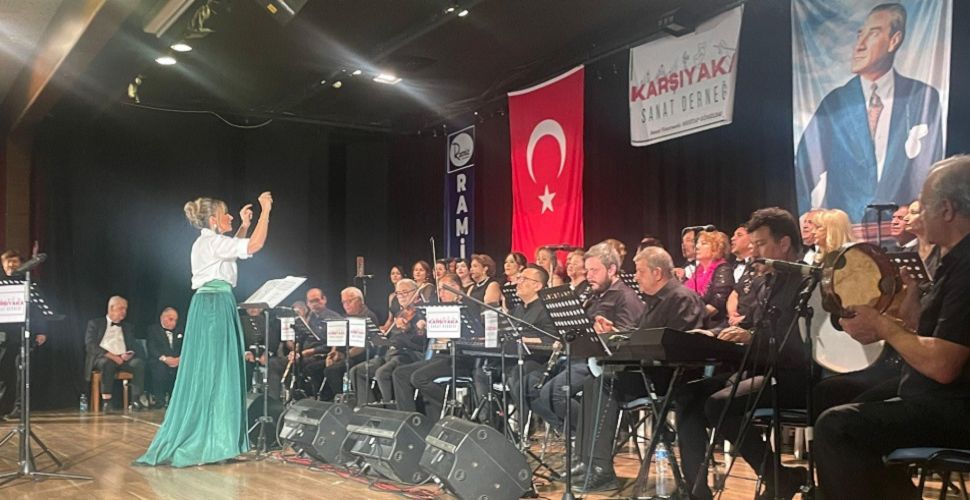 Karşıyaka Sanat Derneği TSM Korosu festivallerin aranan ekibi oldu