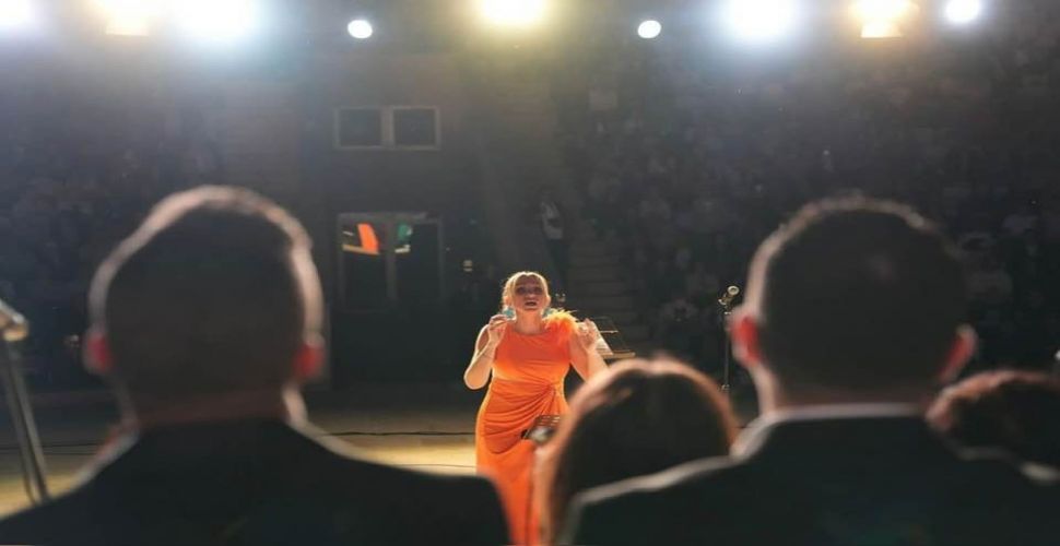 Akhisar Çağlak Festivali'nde şef Mehtap Gönüldaş yönetiminde TSM Korosunun harika finali...