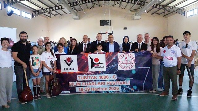 Torbalı'da 4006-C TÜBİTAK Bilim Fuarları Festivali coşkusu...
