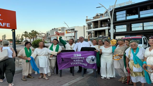 Karaburun’da 3 Günlük Tiyatro Şöleni