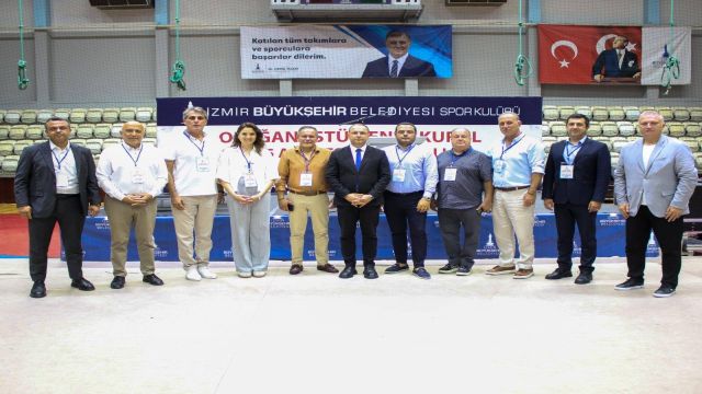 İzmir Büyükşehir Spor Kulübü’nde yeni başkan Alptekin...