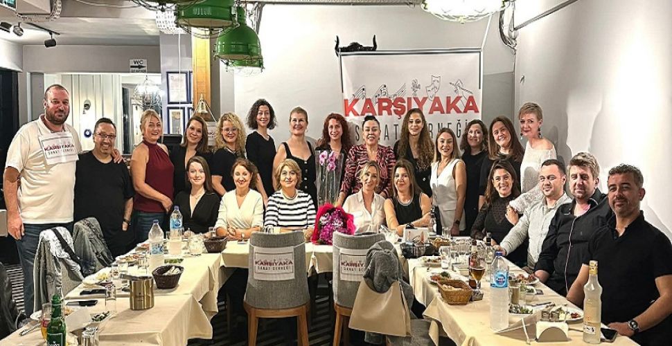 Karşıyaka Sanat Derneği Müzik Koroları Öğretmenler Gününü kutladı