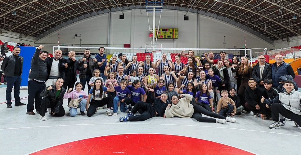 Akhisargücü'nden Bayraklı'ya geçit yok...