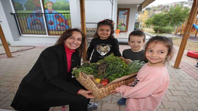 Karşıyaka ''Yeşil Bayrak'' yolunda