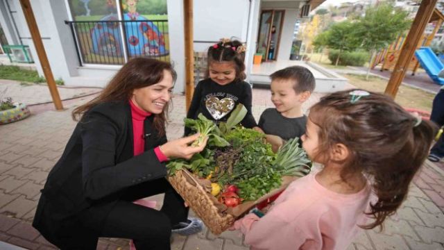 Karşıyaka ''Yeşil Bayrak'' yolunda