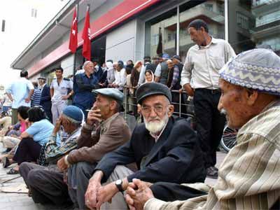 SGK'DAN EMEKLİLERE OCAK'TA ZAM VAR...