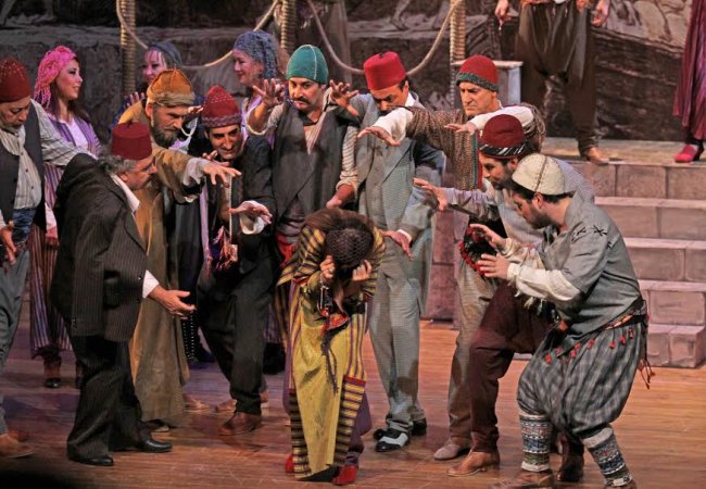 Tiyatro 'oscarları' Karşıyaka'da sahiplerini bulacak