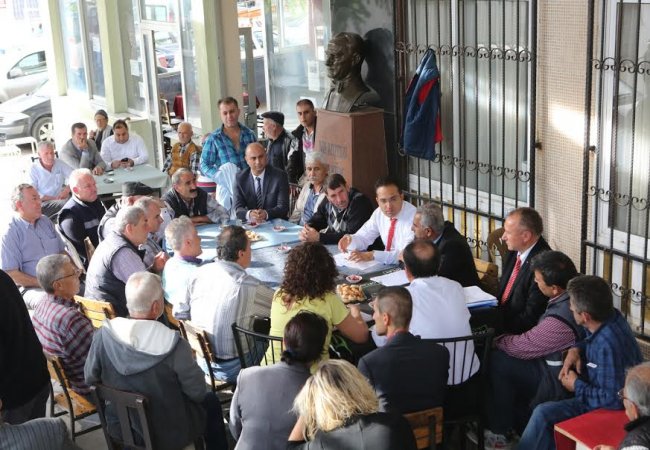 Bornova'da sorunlar yerinde çözülüyor