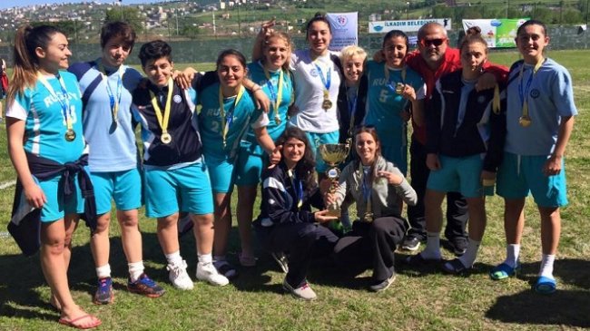 BOSTANLISPOR'UN RAGBİCİ KIZLARI YİNE TÜRKİYE ŞAMPİYONU...