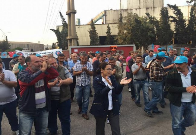 CHP’li Uçar’dan Aliağa’da direnen işçilere destek