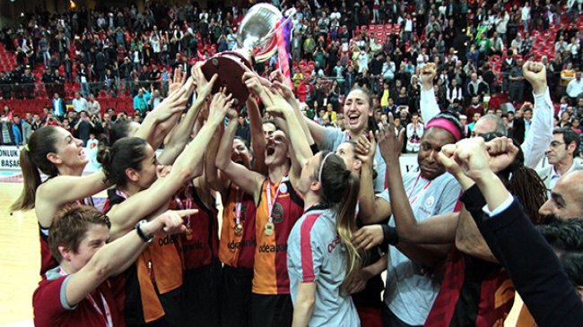 KADINLAR BASKETBOLDA ŞAMPİYON GALATASARAY ODEABANK...