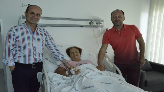 Göbek deliğinden çifte ameliyat