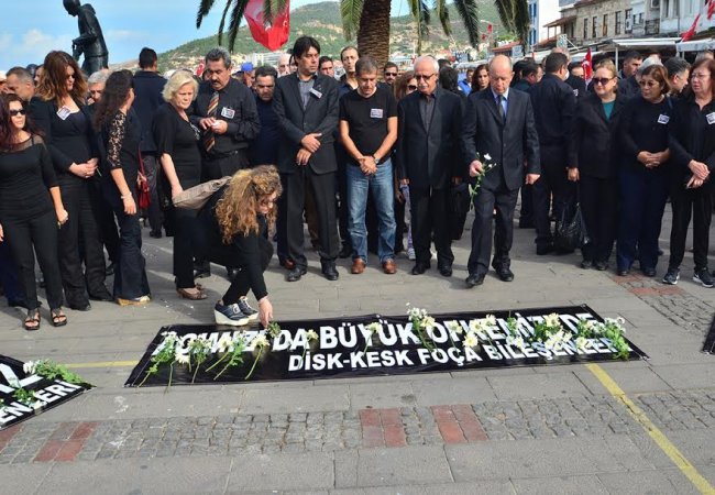 Ankara'da meydana gelen saldırı Foça'da kınandı