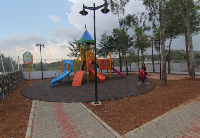 Dereköy’e 2 Yeni Park