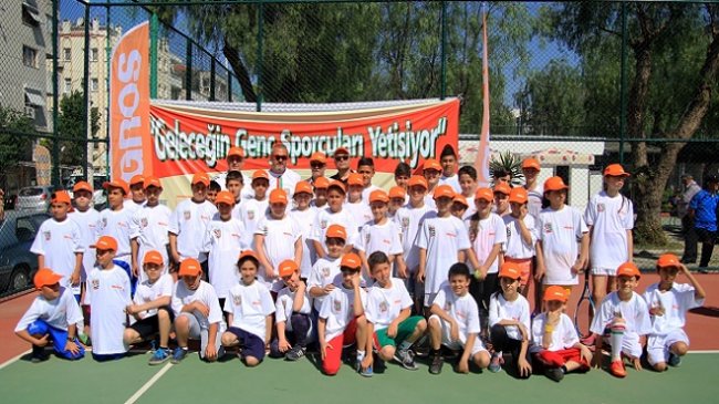 1. Migros “Geleceğin Genç Sporcuları Yetişiyor” Spor Şenliği büyük ilgi gördü