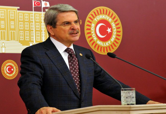 Chp'li Çıray Ak Parti'ye yüklendi