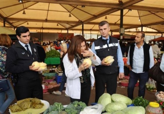 Sahte tereyağı satan pazarcılar yakalandı