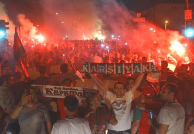 Pınar Karşıyaka Barcelona karşısında...