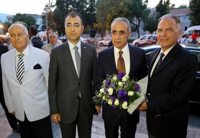 Başkan Bakıcı, Bakan Topçu’ya Selçuk dosyası verdi