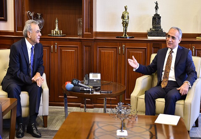 Bakan Topçu'dan Kocaoğlu'na ziyaret