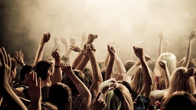 İzmir'de konserler iptal edildi...