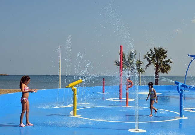 Urla sahillerine modern düzenleme