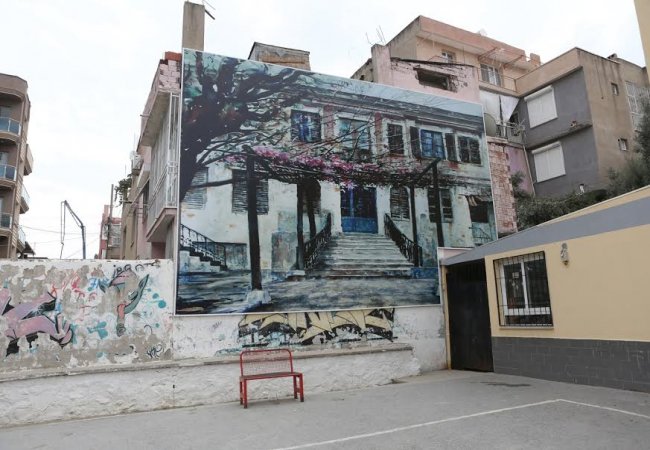 Bornova’nın duvarları sanatla renkleniyor