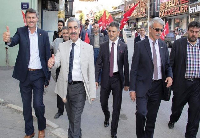 Saadet Partisi "Sevgi Yürüyüşü"yle final yaptı