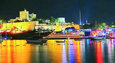 SİZCE HANGİSİ GÜZEL: BODRUM MU, ÇEŞME Mİ?..