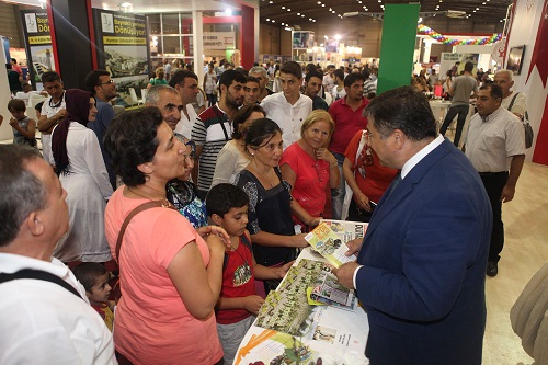 İEF'DE BORNOVA STANDINA İLGİ BÜYÜK