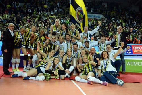 FENERBAHÇE VOLEYBOLDA TARİH YAZDI...
