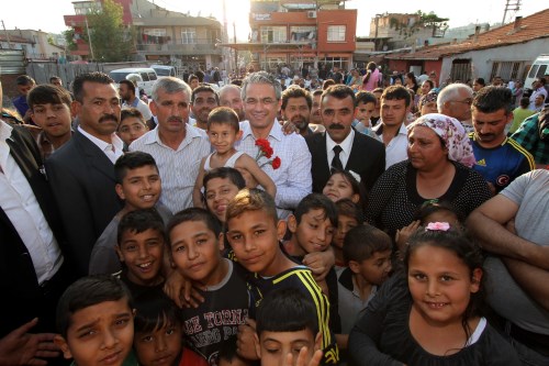 ROMANLARA TOPLU NİKAH MÜJDESİ