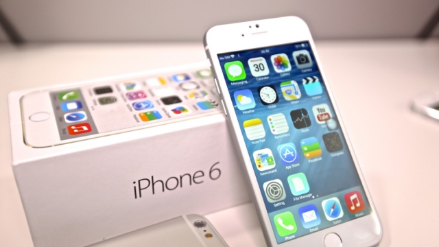 IPHONE 6 SATIŞA SUNULDU...