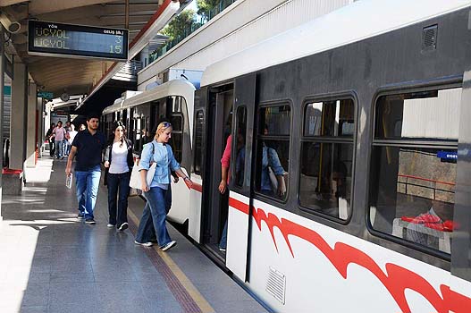 METRO'DA ÜCRETSİZ BİNİŞ SONA ERDİ