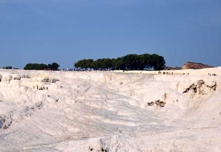 ARAP TURİSTLER PAMUKKALE'Yİ KEŞFETTİ...