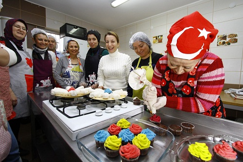 SEMTİ TATLI KOKULARI SARDI...