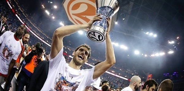 ANADOLU EFES'İN YENİ BOMBASI...