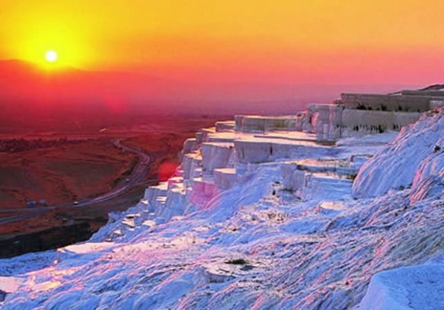 Pamukkale'ye enerji güneşten...