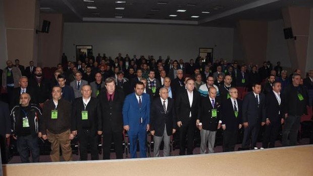 Altay'da Ekmekçioğlu başkan seçildi...