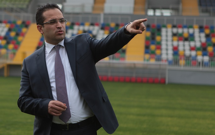 Bornova Stadı’na portatif tribün