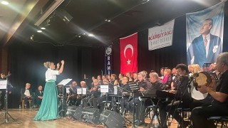 Karşıyaka Sanat Derneği TSM Korosu festivallerin aranan ekibi oldu