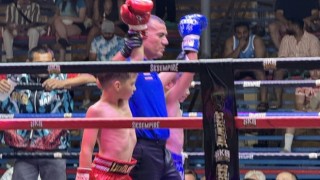 Bostanlısporlu 10 yaşındaki Mert, Tayland’ta ringe çıktı!
