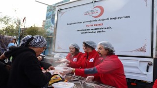 Türk Kızılay Bayraklı Şubesi Türkiye Genelinde İlk Üçte