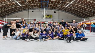 Akhisargücü kadın voleybol takımı da tutulmuyor...